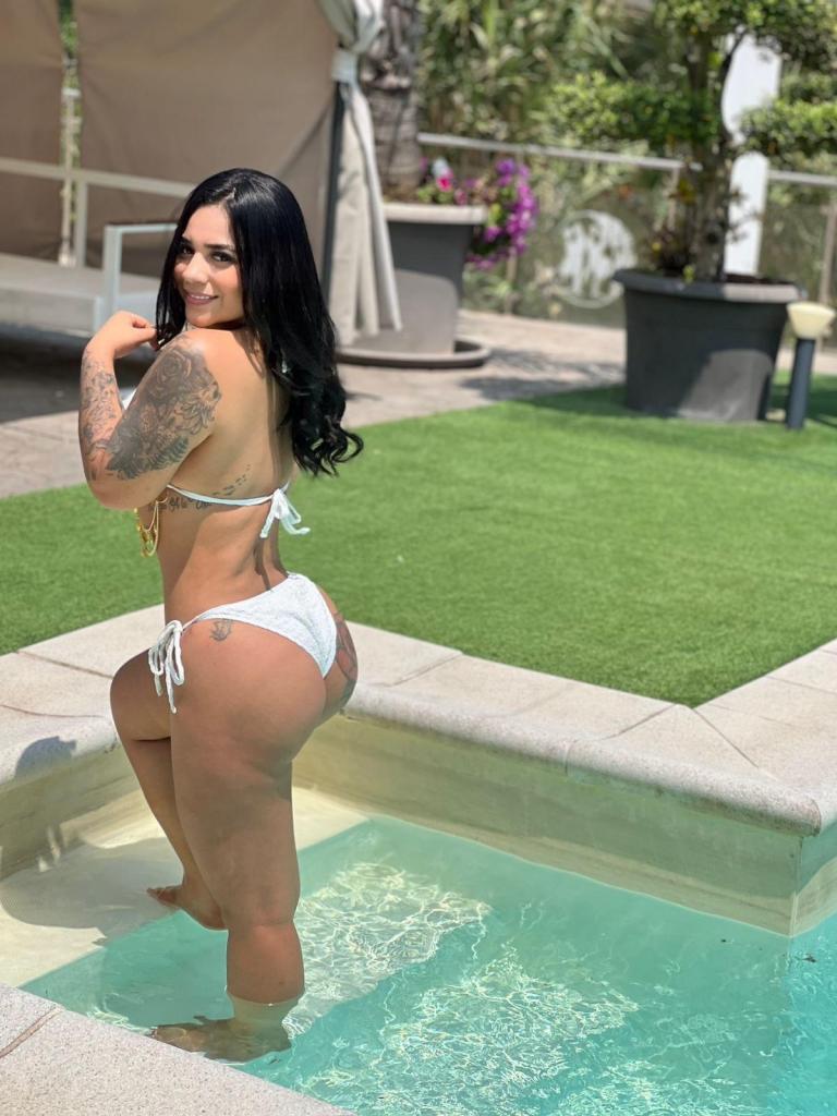 677132907: Chica busca chico en Málaga