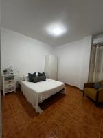 634070748: Chica busca chico en Valencia