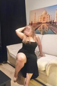 689953876: Chica busca chico en Barcelona