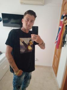 627023478: Chico busca chica en Las Palmas