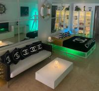 695245321:  en Barcelona