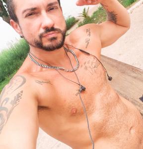 666356206: Chico busca chica en Barcelona