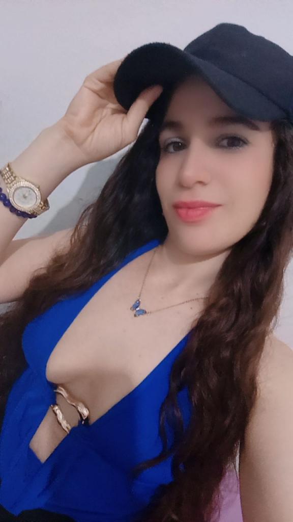 611886443: Chica busca chico en Alicante