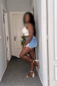 915799718: Chica busca chico en Madrid