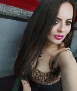 643580603: Chica busca chico en Murcia
