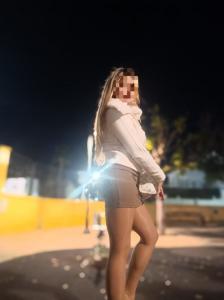 647163074: Chica busca chico en Málaga