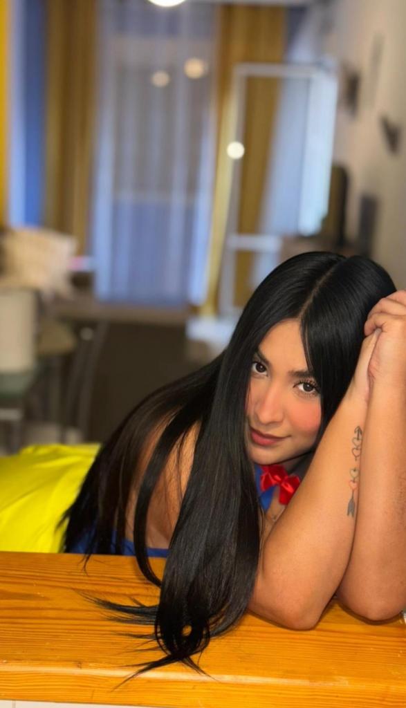 672903120: Chica busca chico en Zaragoza