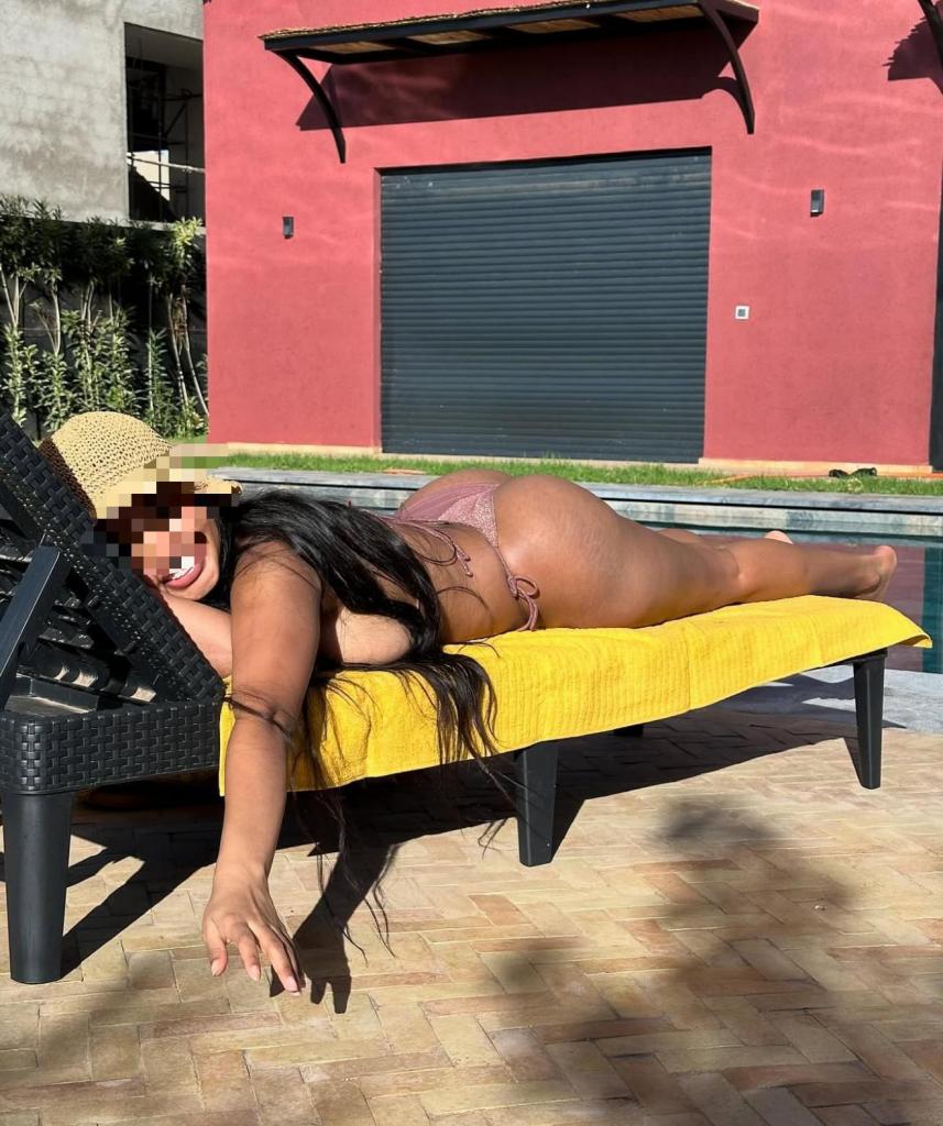 643235088: Chica busca chico en Asturias