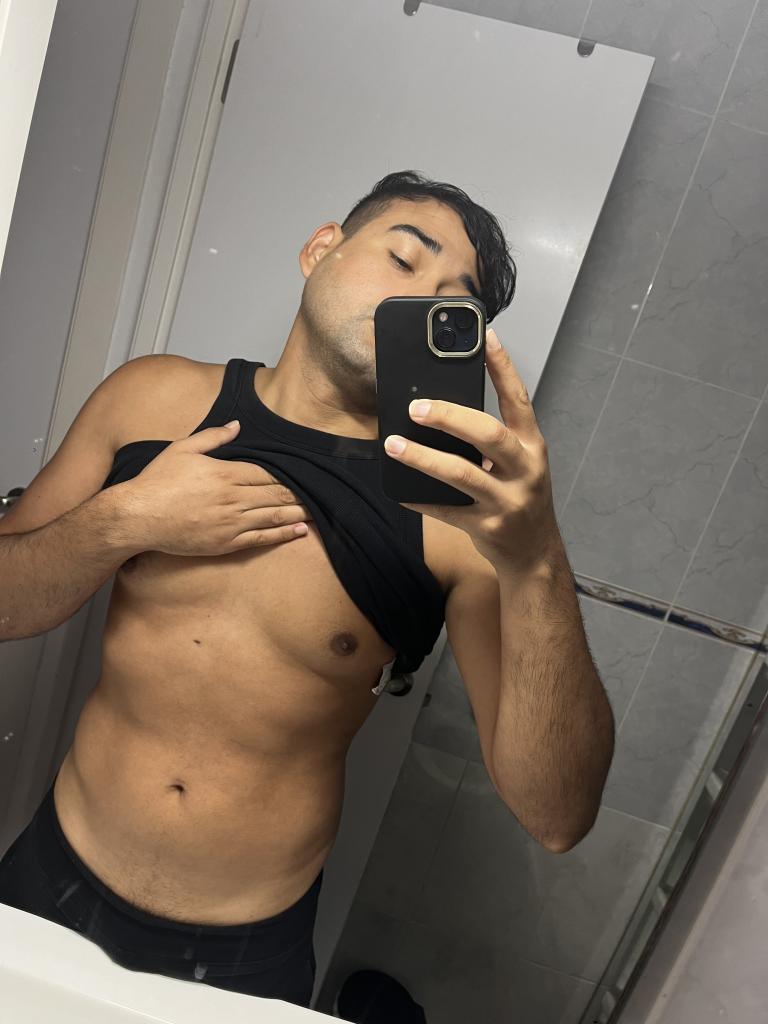 Chico busca chica en Mallorca: 