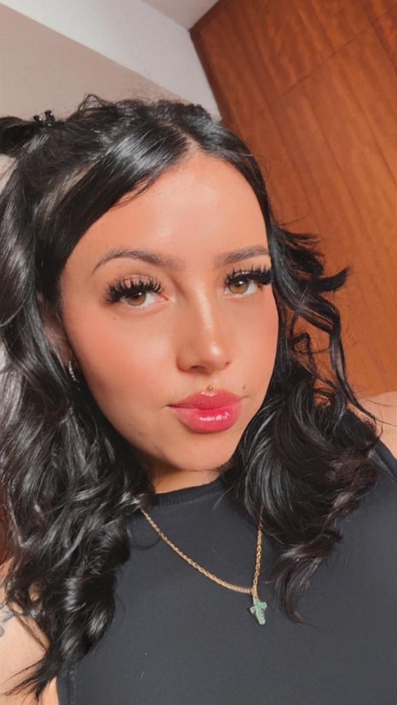 693021114: Chica busca chico en Mallorca