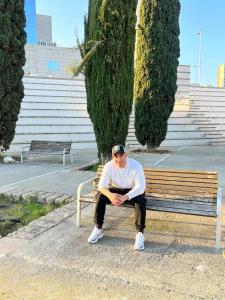 Chico busca chica en Gerona: 