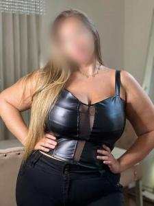 643779211: Chica busca chico en Pontevedra