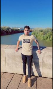 Chico busca chica en Madrid: 