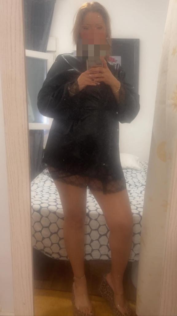 Chica busca chico en Cádiz: Chica busca chico