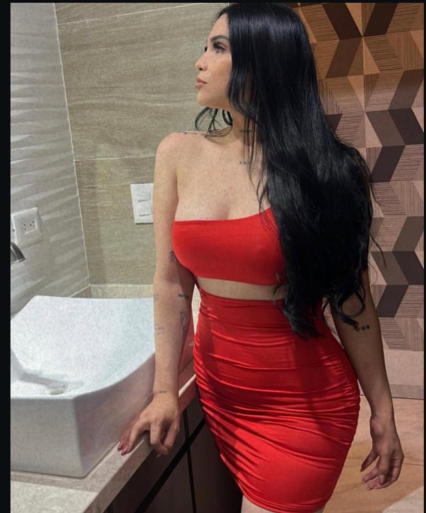 614965319: Chica busca chico en Sevilla