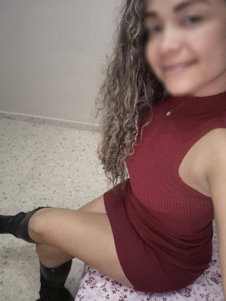 614683662: Chica busca chico en Menorca