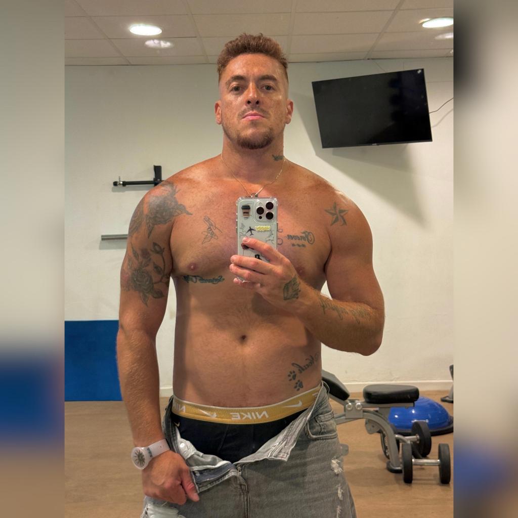 624846964: Chico busca chica en Barcelona