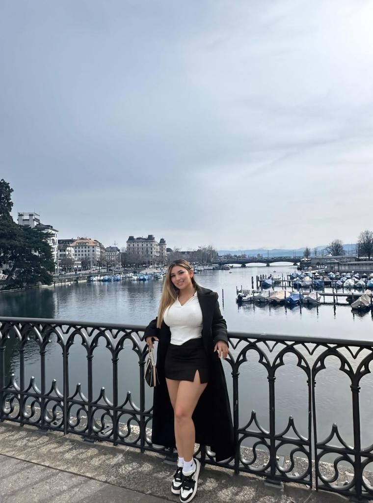 602291569: Chica busca chico en Málaga