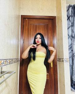 610545442: Chica busca chico en Sevilla