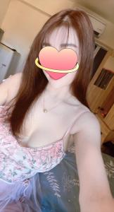 667426769: Chica busca chico en Barcelona