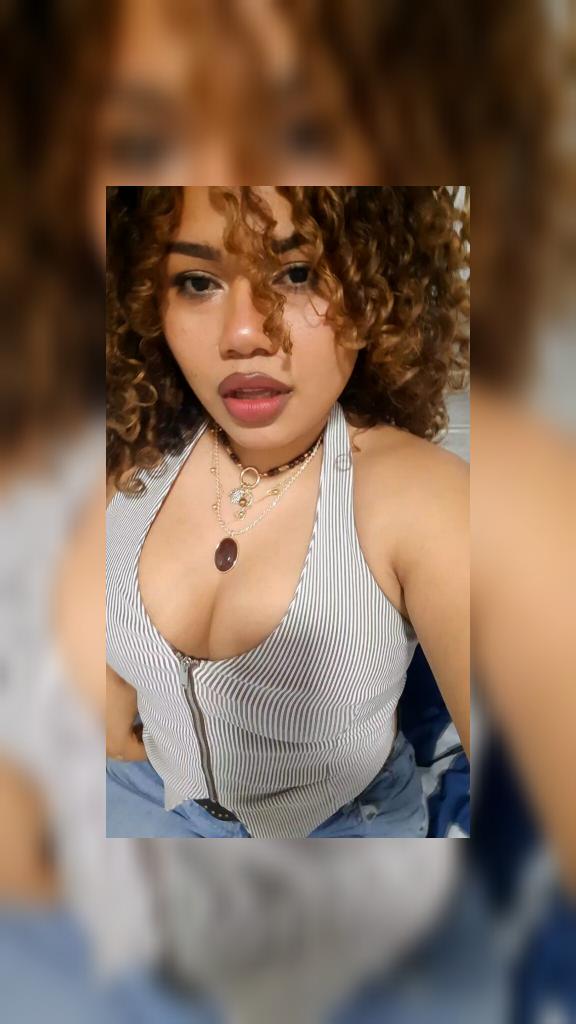 641080441: Chica busca chico en Málaga