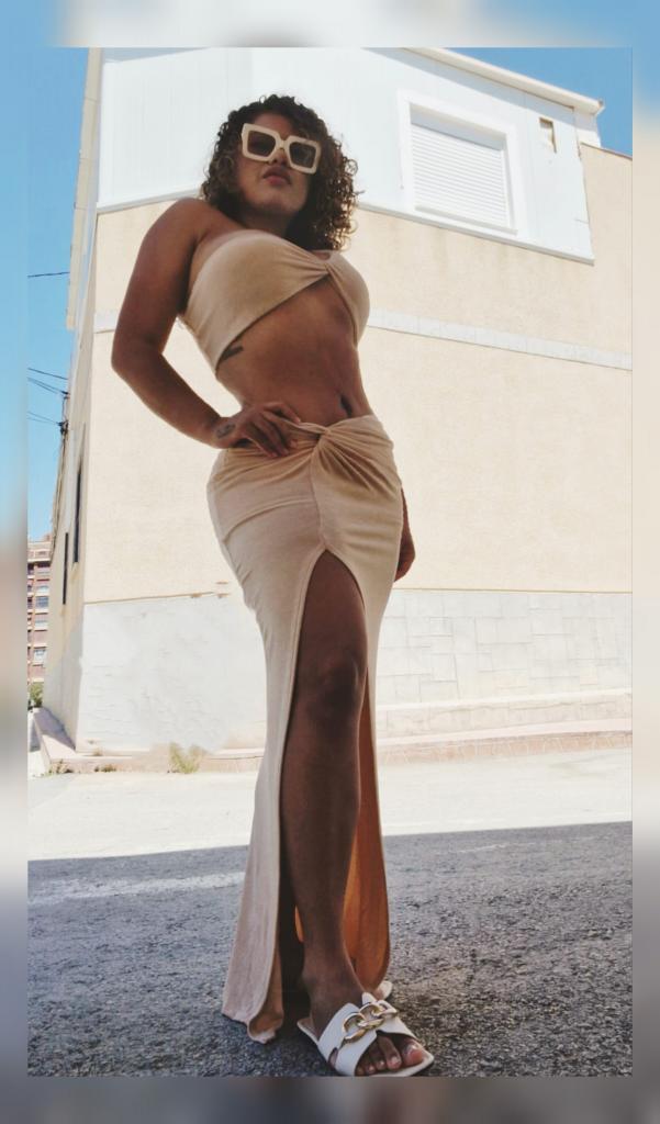 641080441: Chica busca chico en Málaga