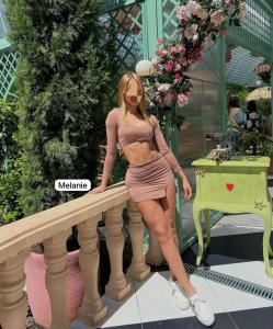 677690107: Chica busca chico en Mallorca