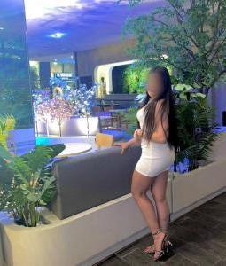 632751689: Chica busca chico en Barcelona