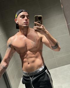 Chico busca chica en Pontevedra: 