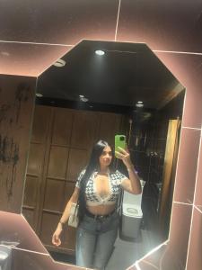 624189528: Chica busca chico en Sevilla