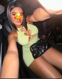 685720671: Chica busca chico en Sevilla