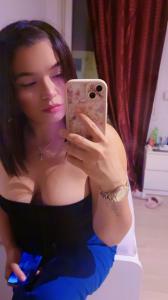 614567287: Chica busca chico en Navarra