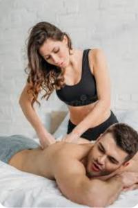 617926097: Chica busca chico en Barcelona