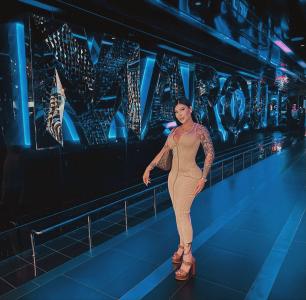 613946755: Chica busca chico en Alicante