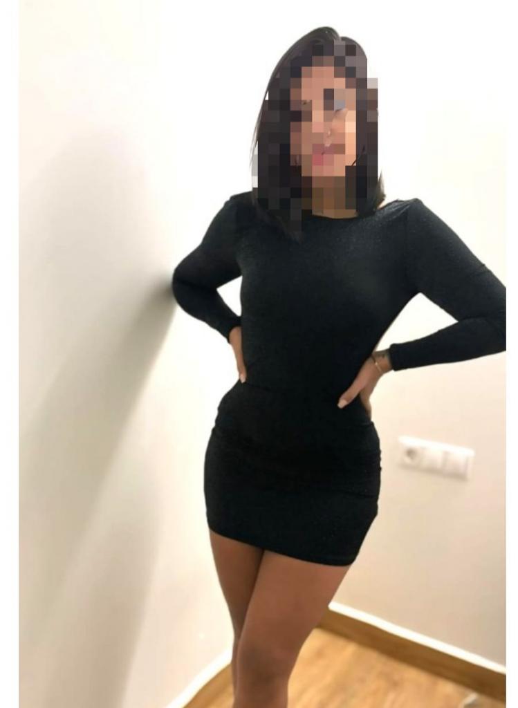Chica busca chico en Almería: 