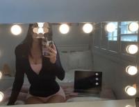 603168384: Chica busca chico en Sevilla