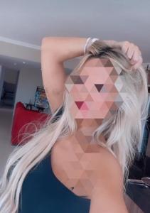 615698110: Chica busca chico en La Coruña