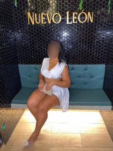Chica busca chico en Almería: 