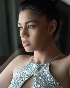 Chica busca chico en Ibiza: 