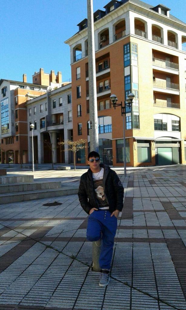 691646971: Chico busca chica en Burgos