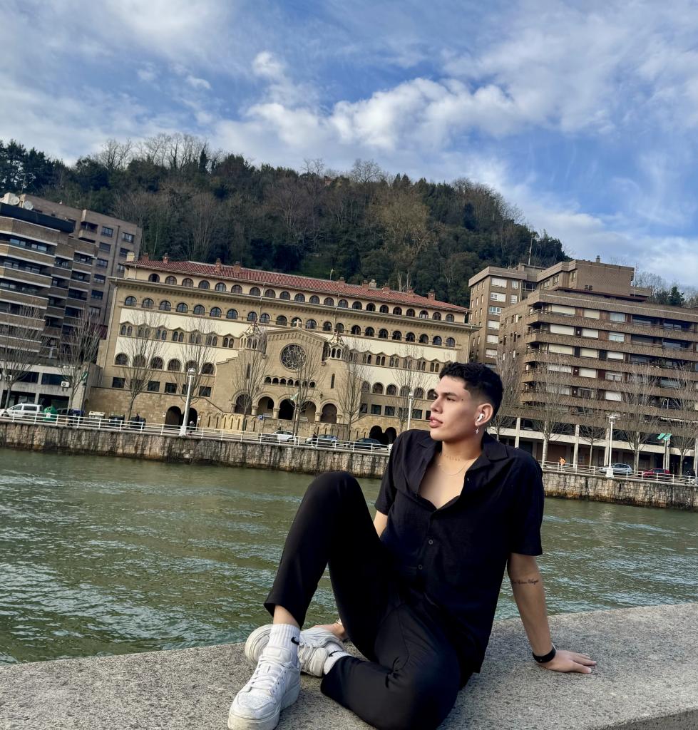 662902820: Chico busca chica en Las Palmas