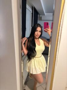 672290794: Chica busca chico en Barcelona