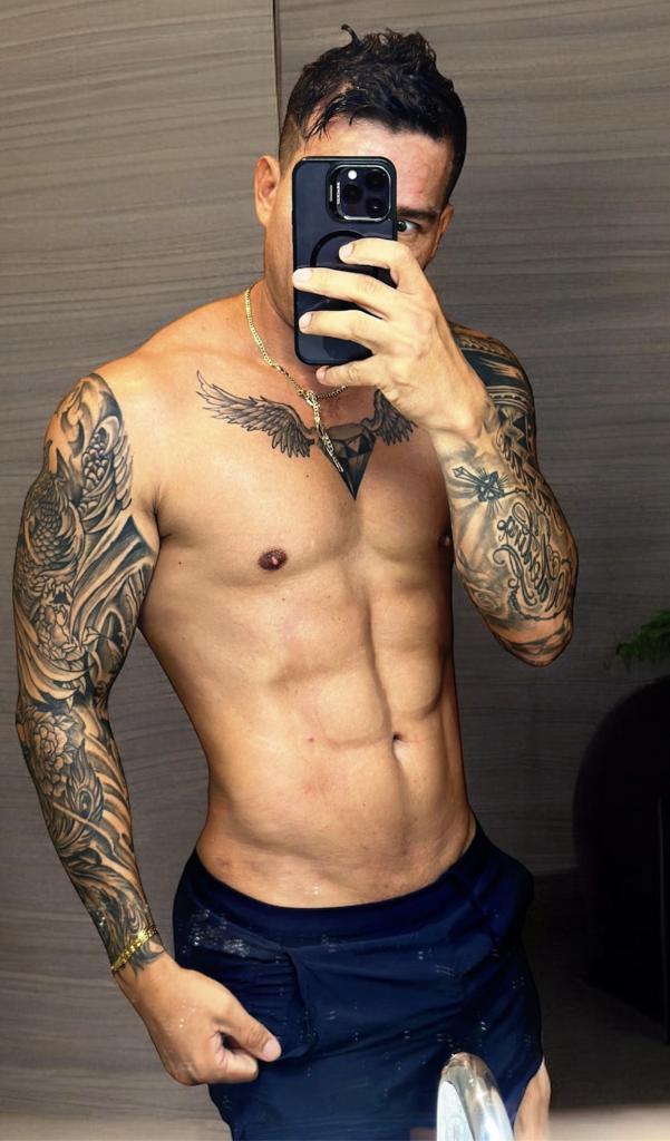 663572995: Chico busca chica en Málaga