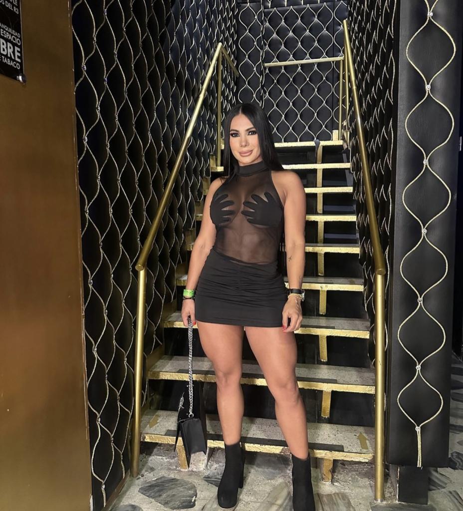 643550582: Chica busca chico en Murcia