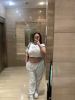 623524131: Chica busca chico en Barcelona