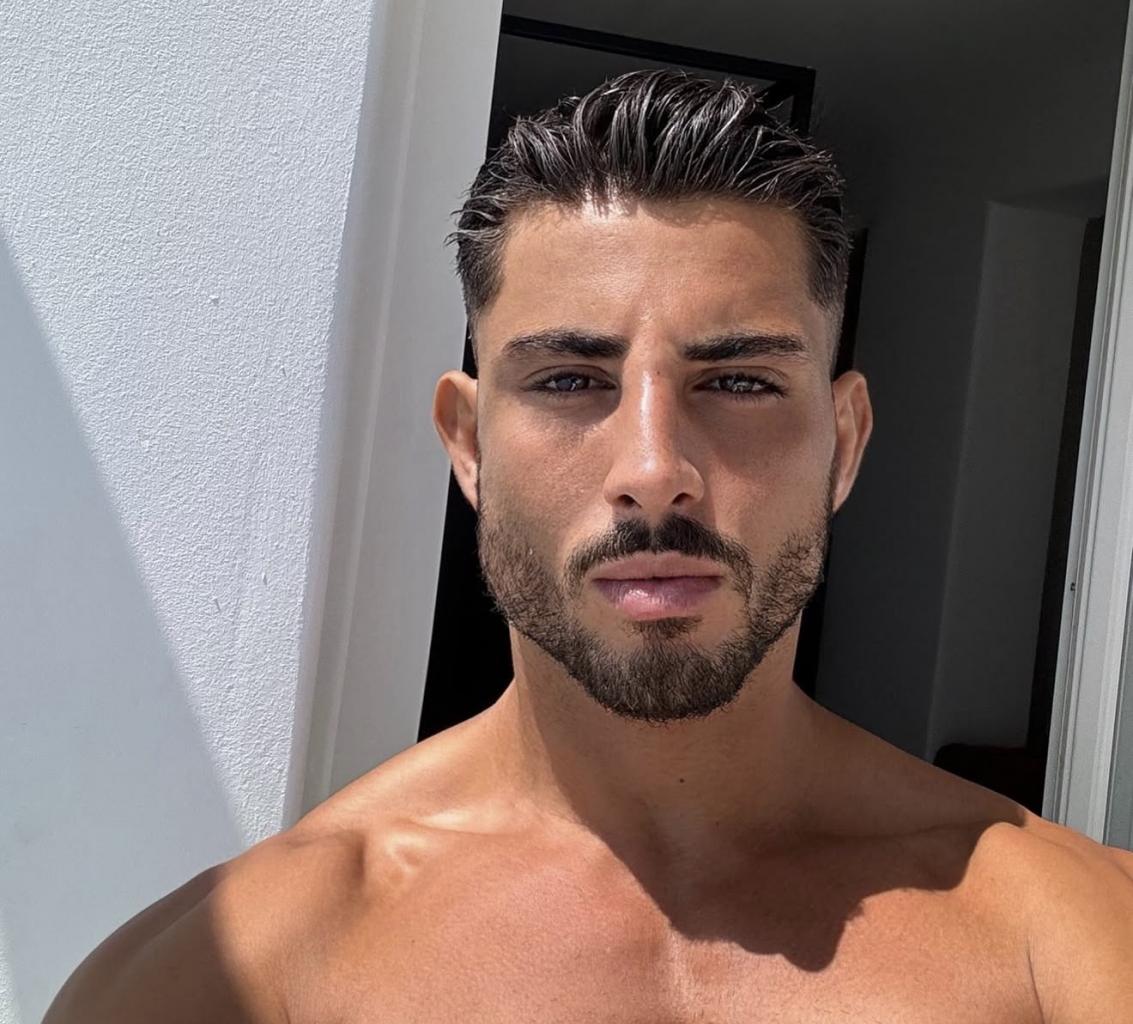 607855219: Chico busca chica en Málaga