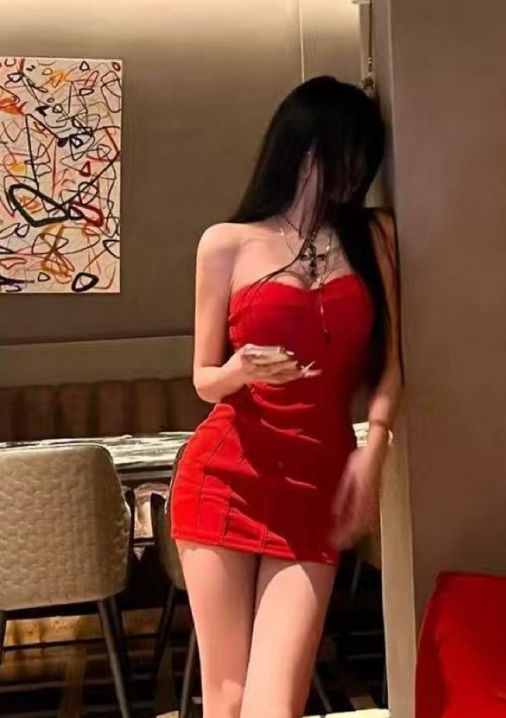 Chica busca chico en Barcelona: Chica busca chico