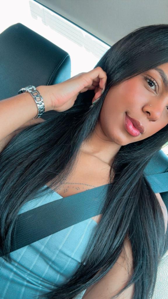 689277637: Chica busca chico en Barcelona