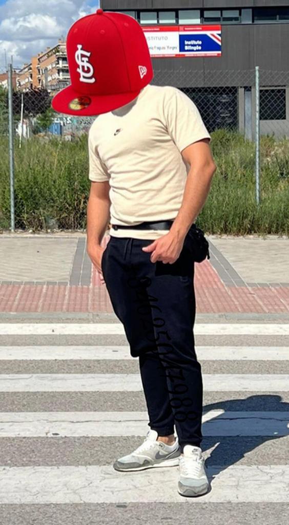 Chico busca chica en Barcelona: 