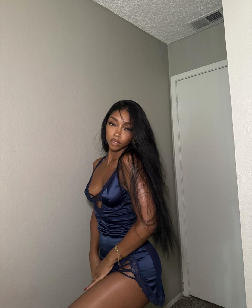 674584304: Chica busca chico en Cádiz